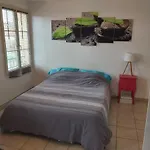 Hebergements Sylvain Apartment Neuilly-l'Eveque