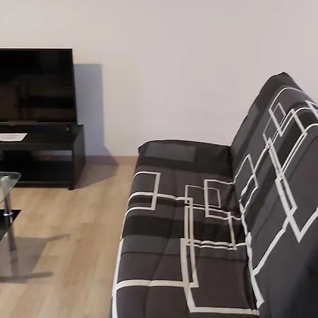 Hebergements Sylvain * Neuilly-l'Évêque