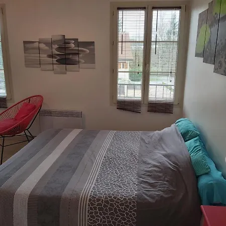 Hebergements Sylvain * Neuilly-l'Évêque