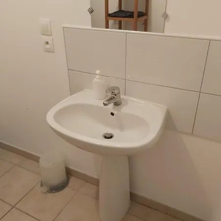Hebergements Sylvain Apartment Neuilly-l'Eveque