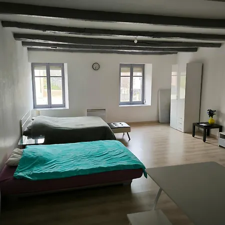 Hebergements Sylvain Apartman Neuilly-l'Évêque
