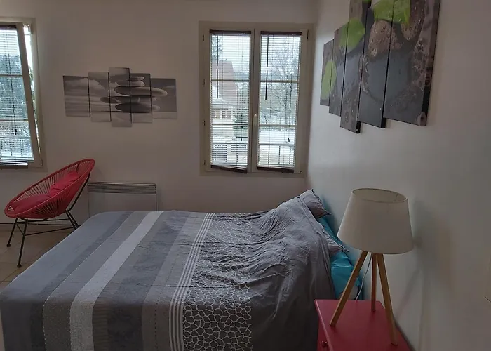 Hebergements Sylvain Apartment Neuilly-l'Eveque