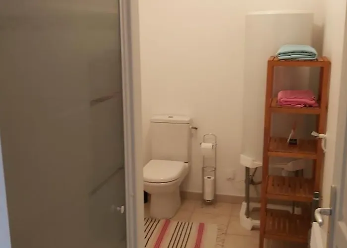 Lägenhet Hebergements Sylvain Neuilly-l'Eveque