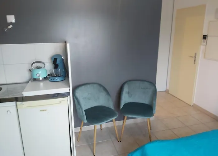 Hebergements Sylvain * Neuilly-l'Eveque