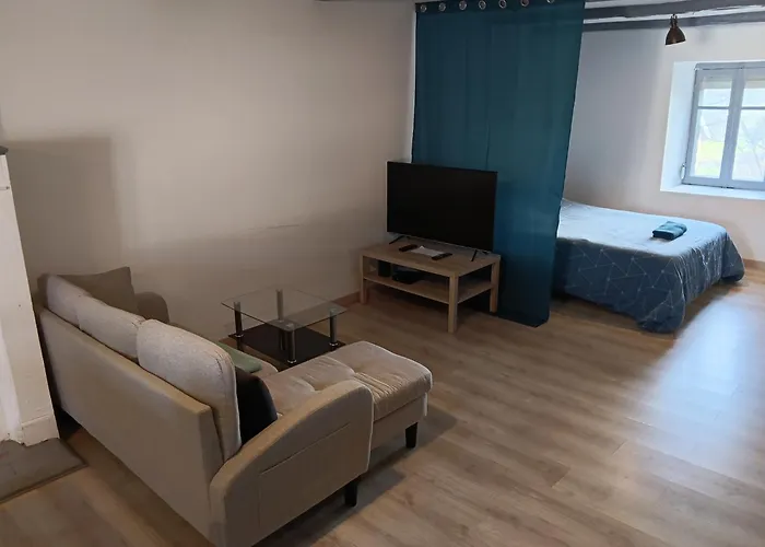 Hebergements Sylvain Apartment *