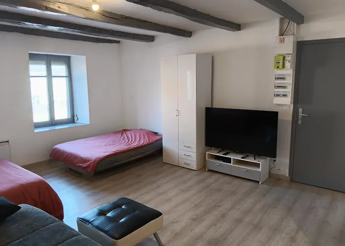 Hebergements Sylvain Neuilly-l'Eveque